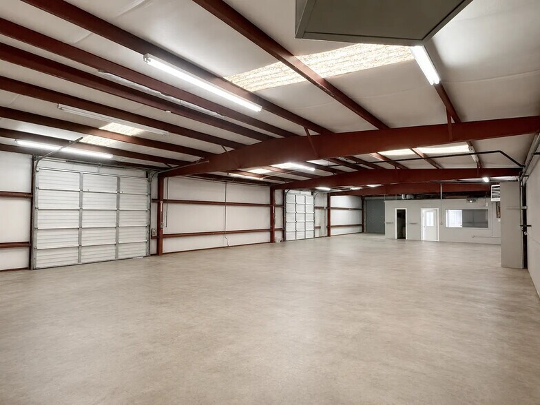 More Photos Of 10441 Mammoth Ave, Baton Rouge Warehouse For Lease
