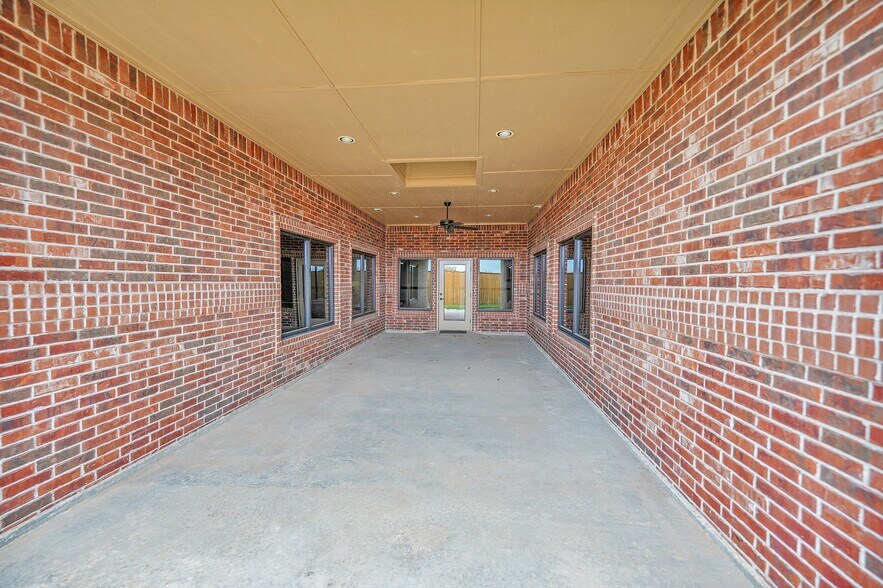 More Photos Of 5006 Portico Way, Midland Medical For Sale