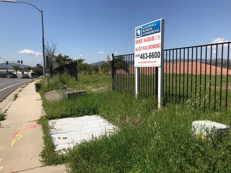 More Photos Of 2458 Auto Park Way, Escondido Land For Lease