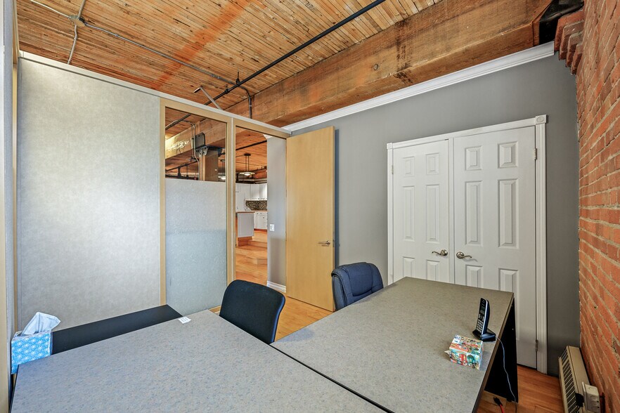 More Photos Of 535 10th Ave SW, Calgary Apartments For Sale