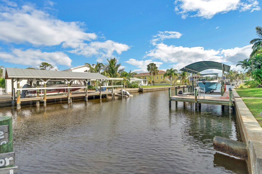 More Photos Of 4838 Esplanade St, Bonita Springs Multifamily For Sale