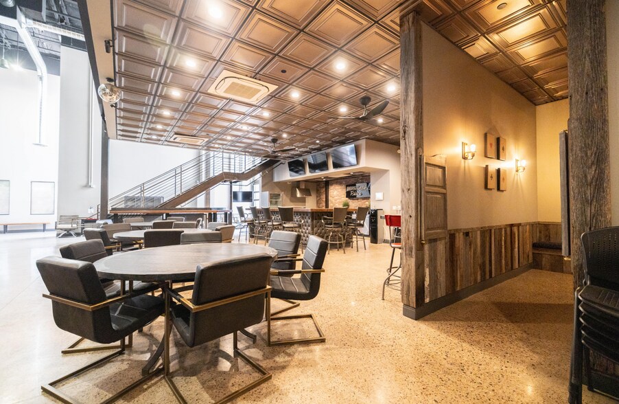 More Photos Of 2065 W Obispo Ave, Gilbert Light Distribution For Sale