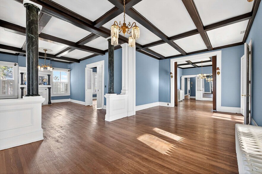 More Photos Of 408 NE Atlantic St, Tullahoma Flex For Sale