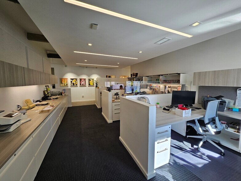 More Photos Of 1635 Pontius Ave, Los Angeles Medical For Lease