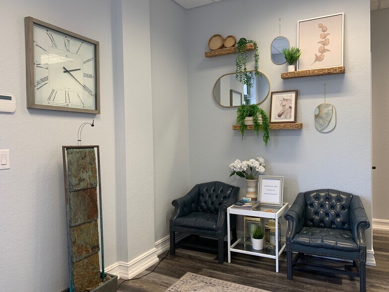 More Photos Of 3937 Tampa Rd, Oldsmar Medical For Lease
