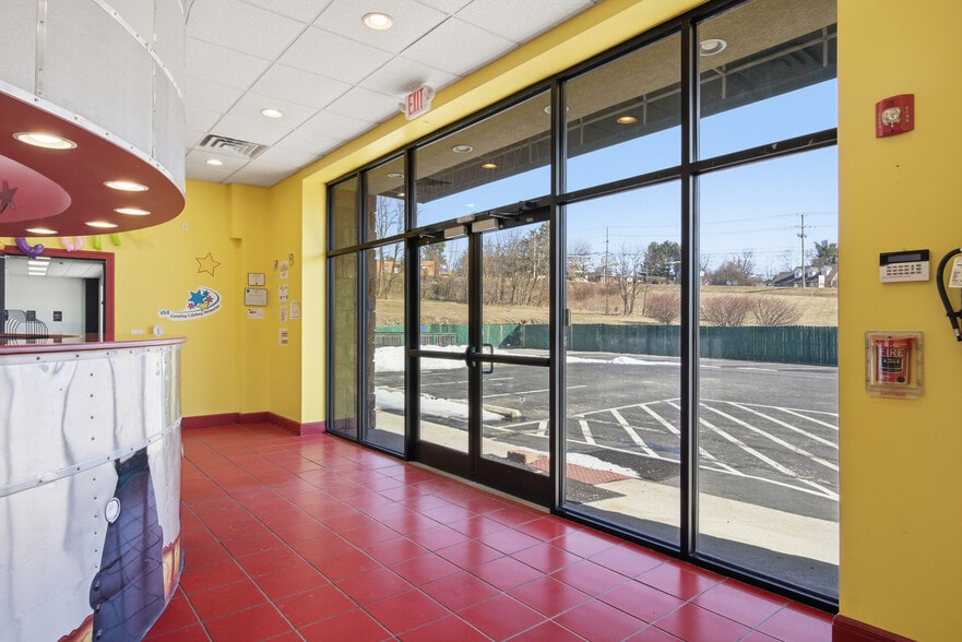 More Photos Of 77 Scattergood Dr NW, Christiansburg Warehouse For Sale