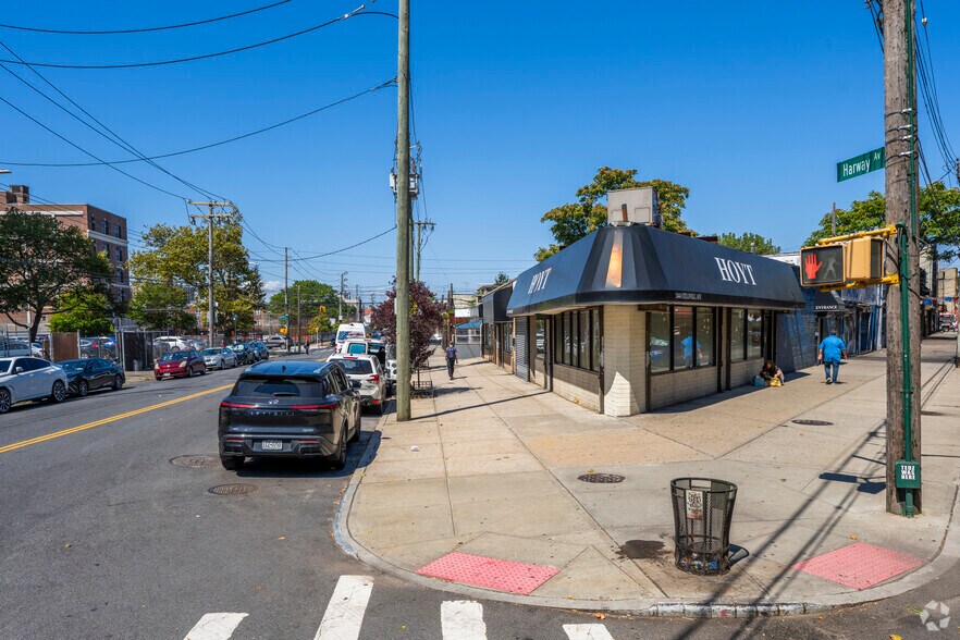 More Photos Of , Brooklyn Unknown For Sale