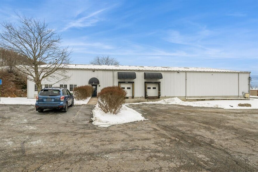 More Photos Of 41 Elkay Dr, Chester Warehouse For Lease