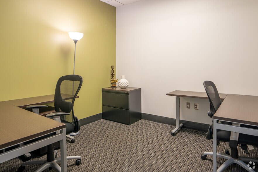 More Photos Of 445 Dexter Ave, Montgomery Coworking Space