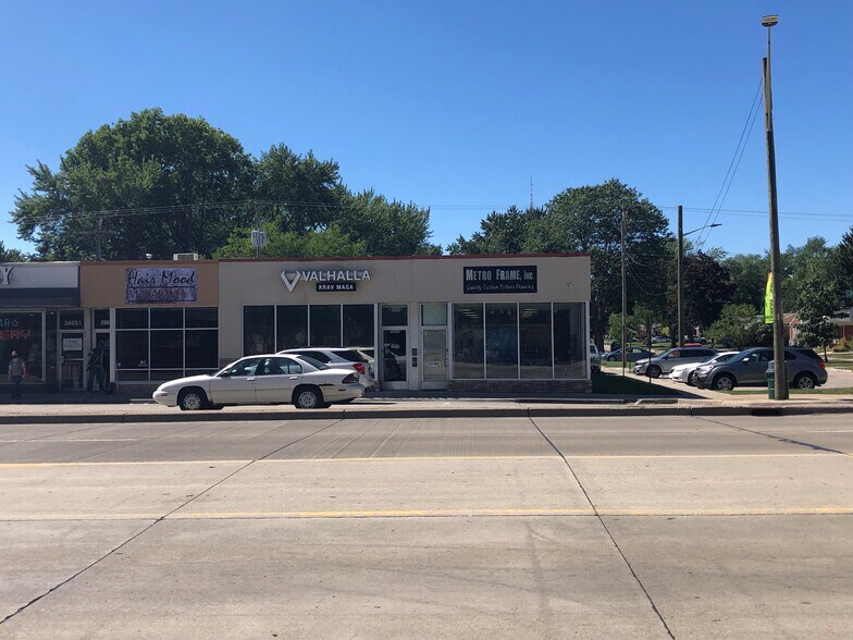 More Photos Of 26031-26045 Coolidge Hwy, Oak Park Storefront For Lease