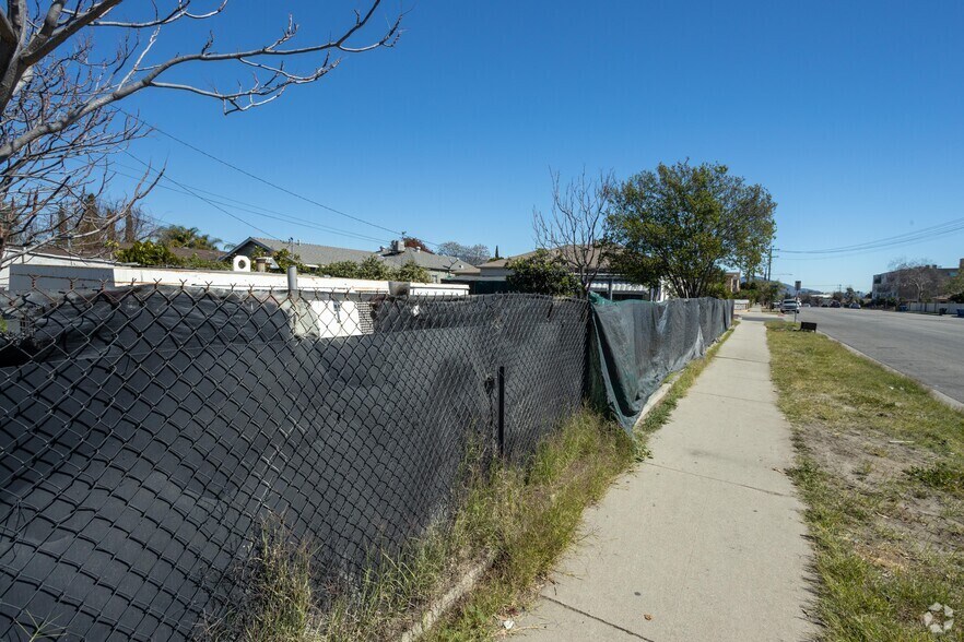 More Photos Of 6401 N Camellia Ave, North Hollywood Assisted Living For Sale