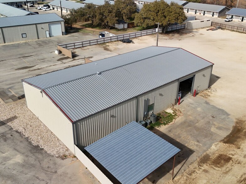 More Photos Of 1511 S Graham St, Stephenville General Retail For Sale