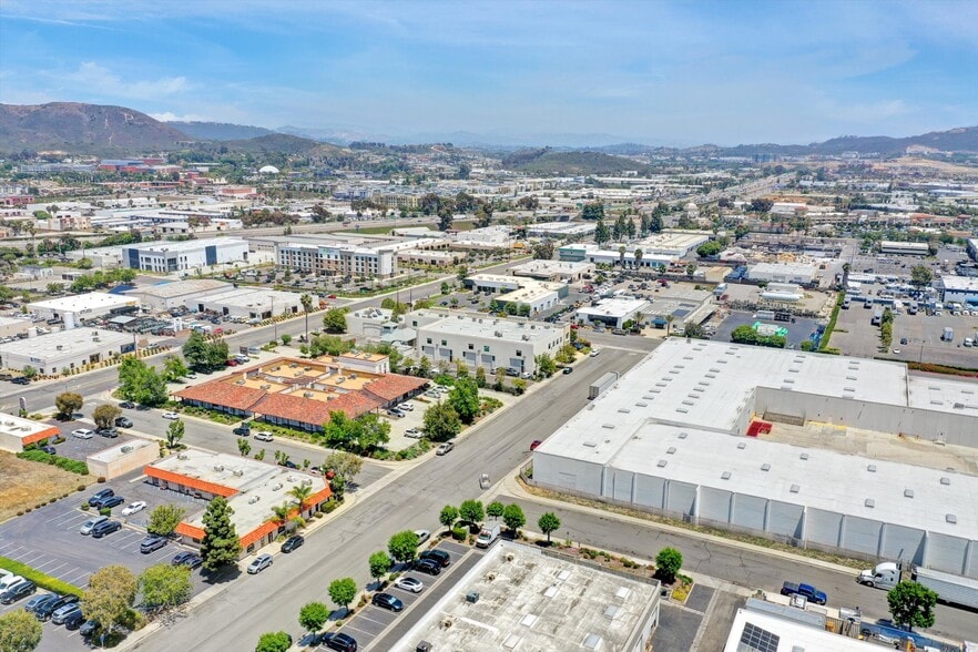 More Photos Of 250 S Pacific St, San Marcos Flex For Sale