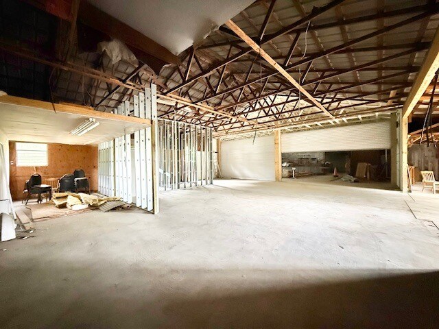 More Photos Of 5255 TX-21, Hemphill General Retail For Sale