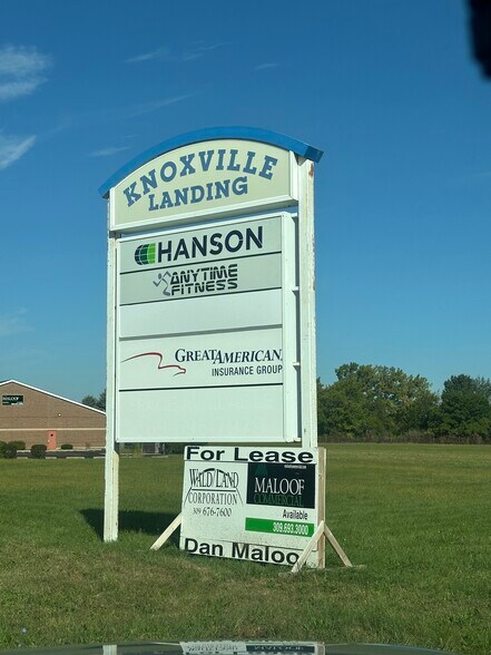 More Photos Of 1315 W Commerce Dr, Peoria Office For Sale