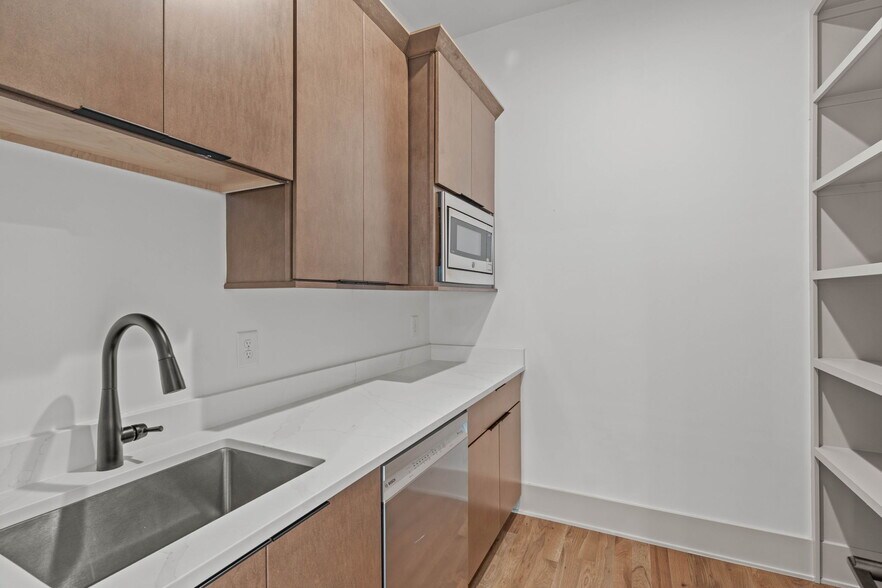 More Photos Of , Raleigh Multifamily For Sale