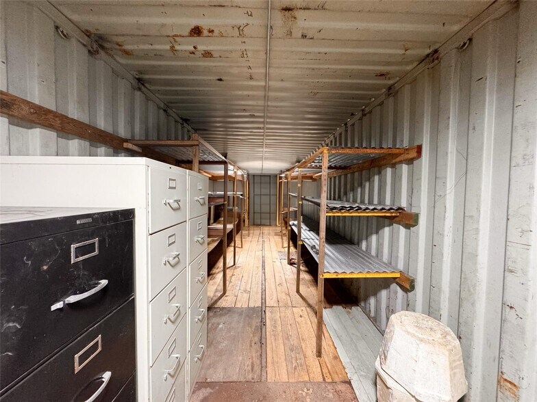 More Photos Of 15331 Lake Lamond Rd, Conroe Flex For Lease