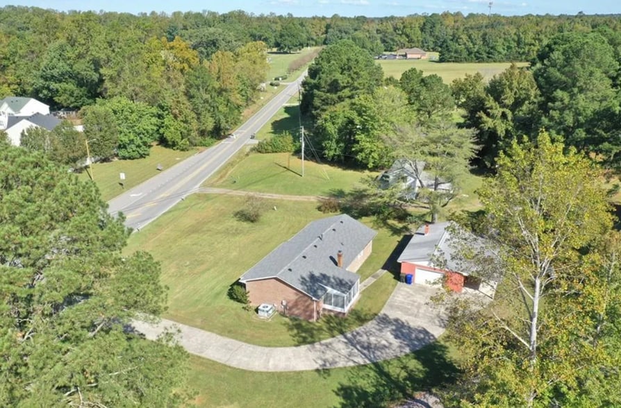 More Photos Of 4530 Shoulders Hill Rd, Suffolk Medical For Sale