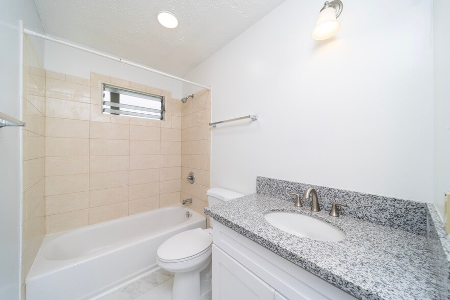More Photos Of 230 Kapiolani St, Hilo Apartments For Sale