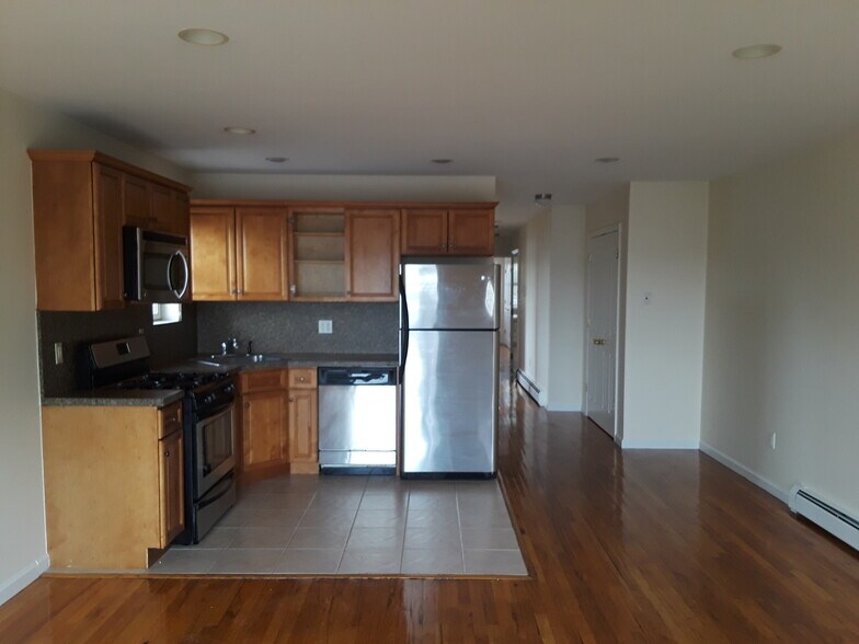 More Photos Of 9516-9518 87th St, Ozone Park Apartments For Sale