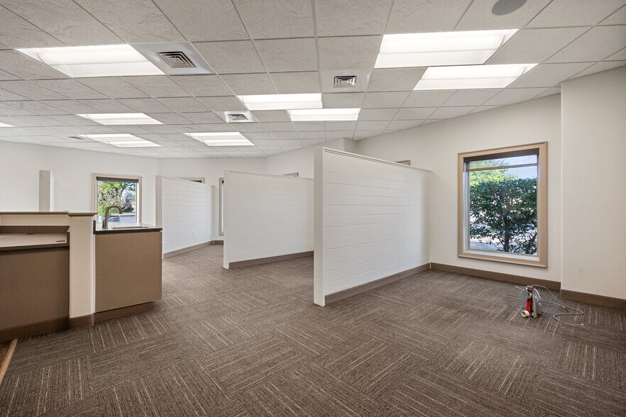 More Photos Of 6102 82nd St, Lubbock Medical For Lease