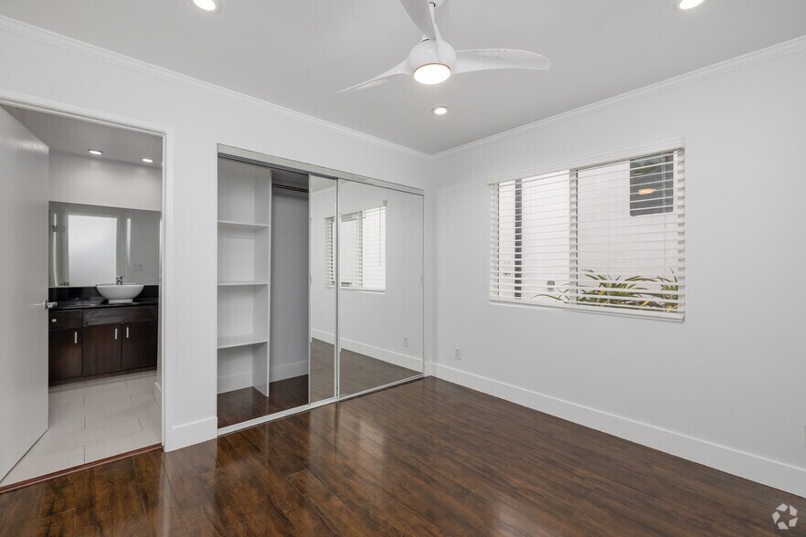 More Photos Of 6337 Primrose Ave, Los Angeles Apartments For Sale
