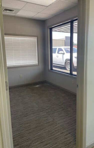 More Photos Of 3207 E Nettleton Ave, Jonesboro Office For Lease