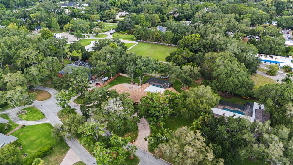 More Photos Of 2160 Laurence Dr, Clearwater Office For Sale