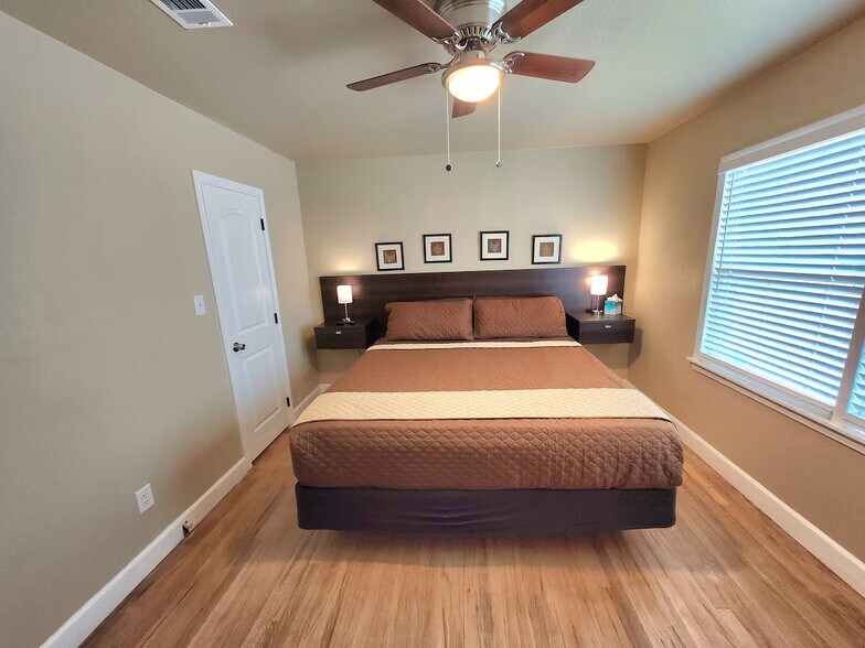 More Photos Of , Lubbock Multifamily For Sale