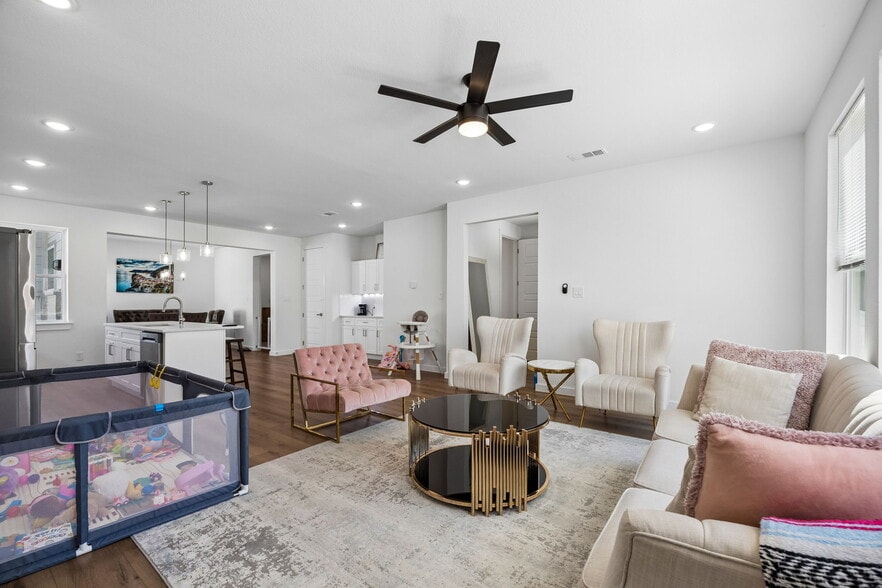 More Photos Of , Fort Worth Multifamily For Sale