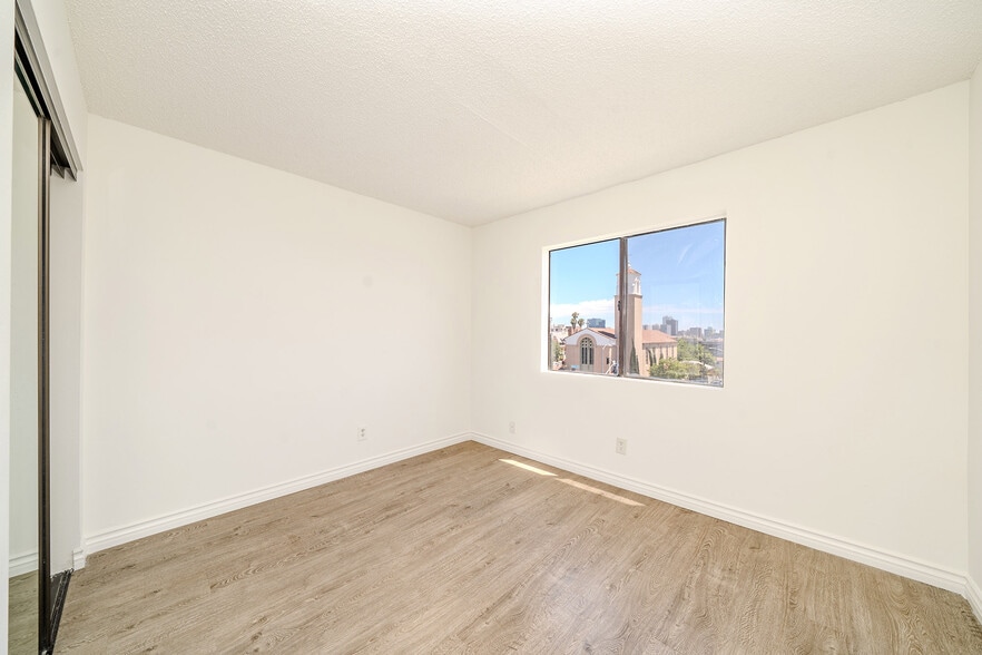 More Photos Of 313 N Alexandria Ave, Los Angeles Apartments For Sale