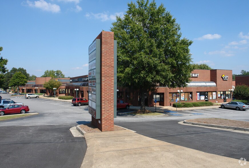 More Photos Of 690 Holcomb Bridge Rd, Roswell Unknown For Lease