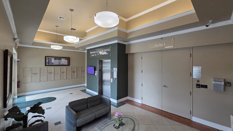 More Photos Of 11820 Miramar Pky, Miramar Medical For Lease