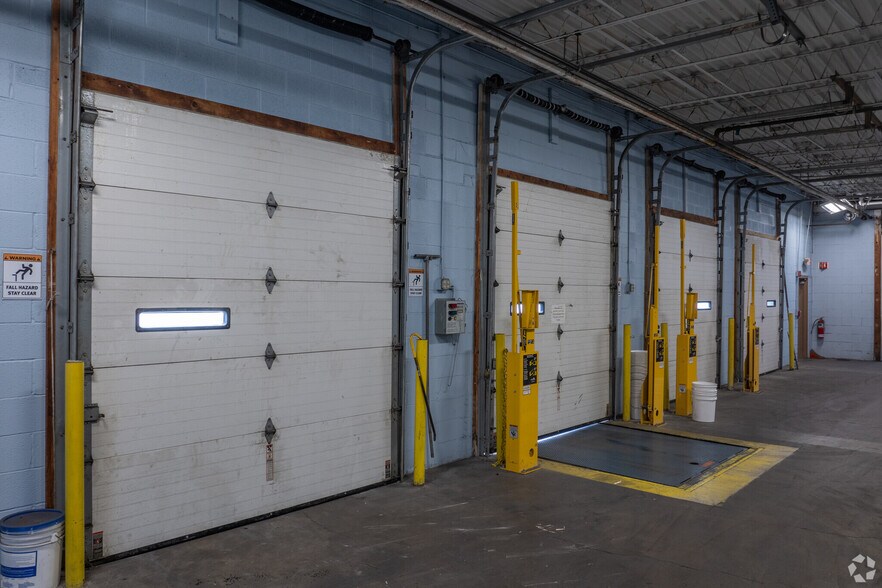 More Photos Of 785 N Freedom St, Ravenna Industrial For Sale
