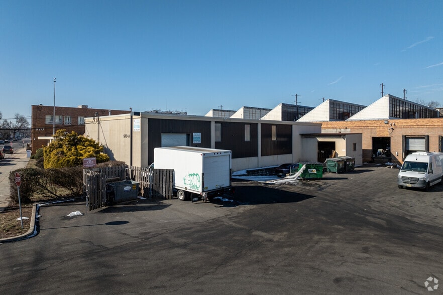 More Photos Of 970 New Brunswick Ave, Rahway Warehouse For Lease