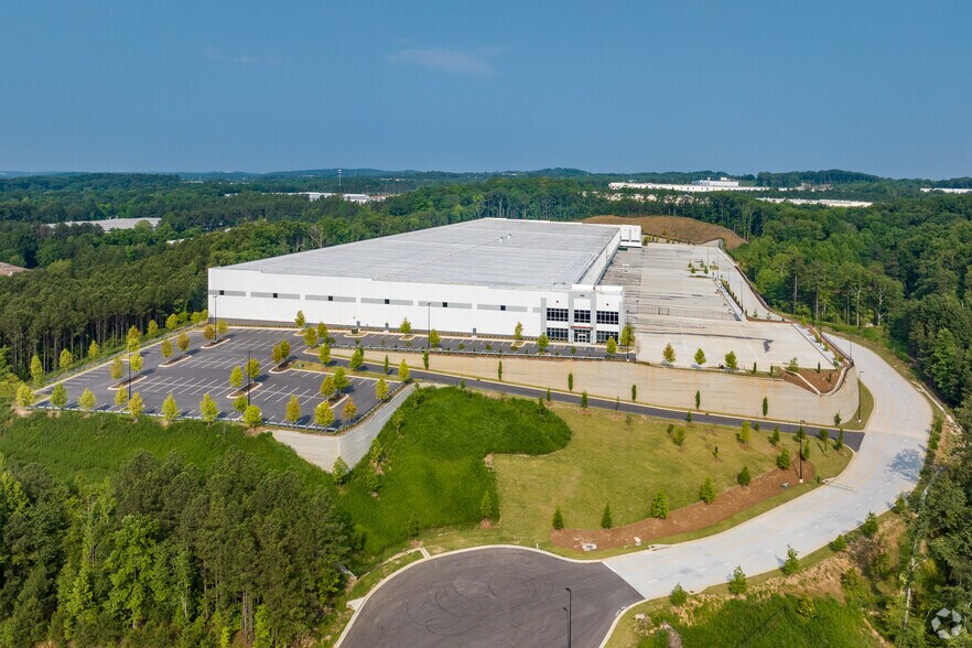 More Photos Of 545 Lake Careco Rd, Austell Distribution For Lease