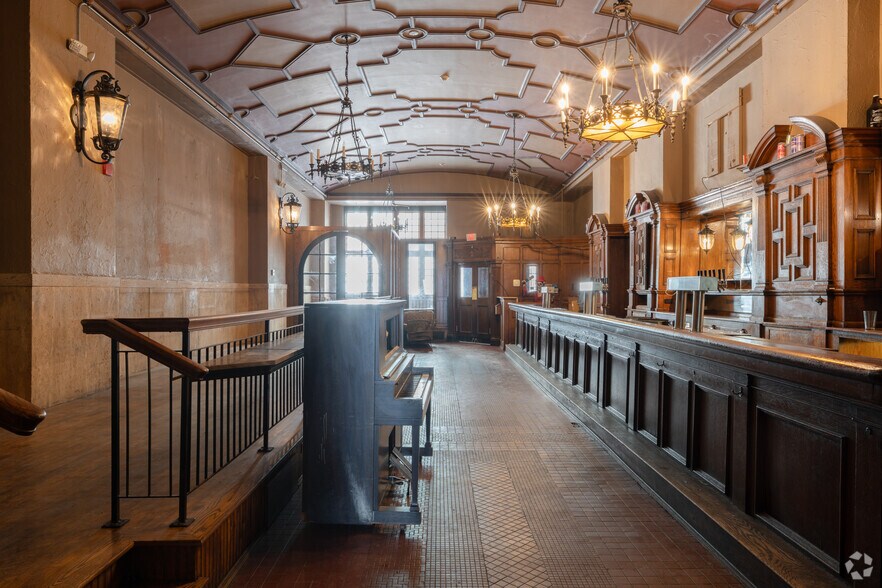 More Photos Of 391 Washington St, Buffalo Hotel For Lease