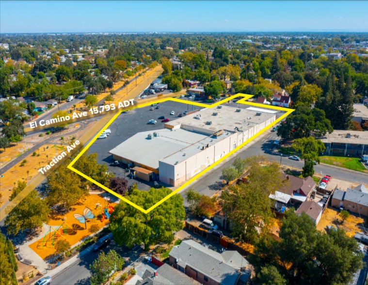 More Photos Of 400-410 El Camino Ave, Sacramento Supermarket For Sale