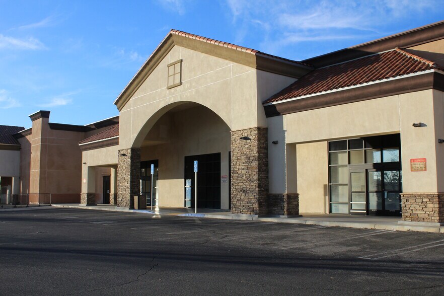 More Photos Of 1778-1950 W Florida Ave, Hemet Unknown For Lease