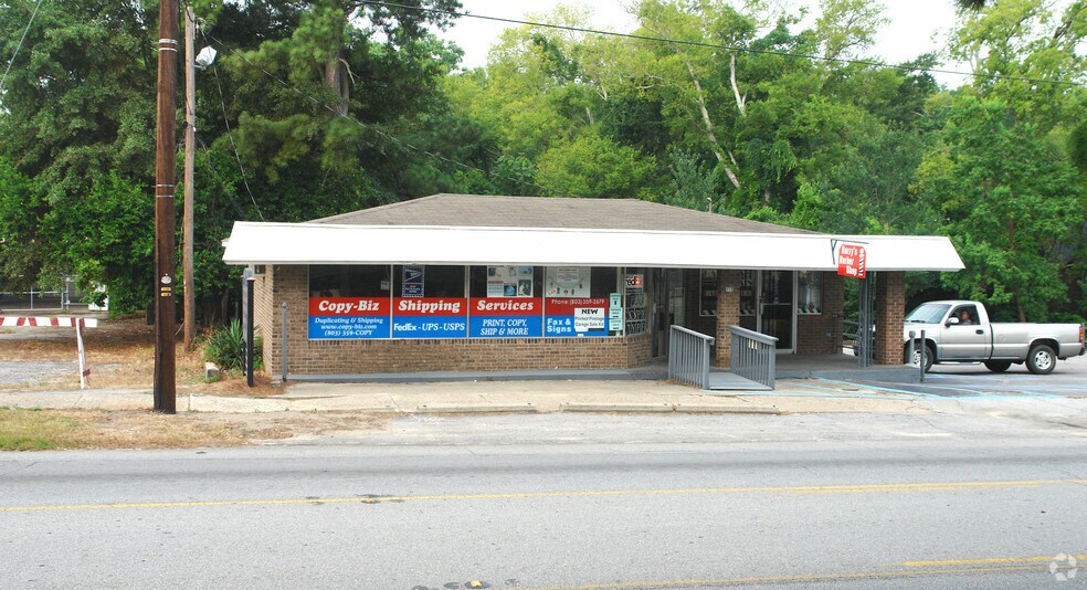 More Photos Of 115 W Main St, Lexington Restaurant For Sale