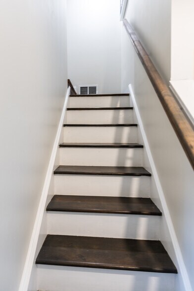 More Photos Of 95 Mercer St, Hamilton Apartments For Sale