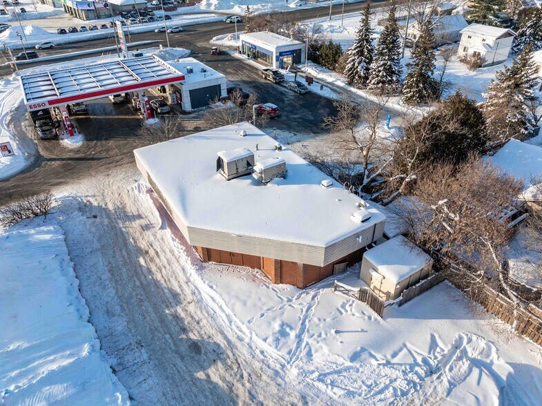 More Photos Of 1181 Notre Dame Av, Sudbury Restaurant For Lease