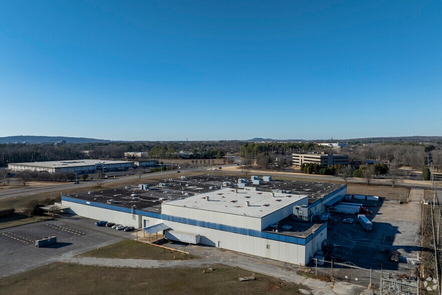 More Photos Of 103 Wynn Dr, Huntsville Warehouse For Lease