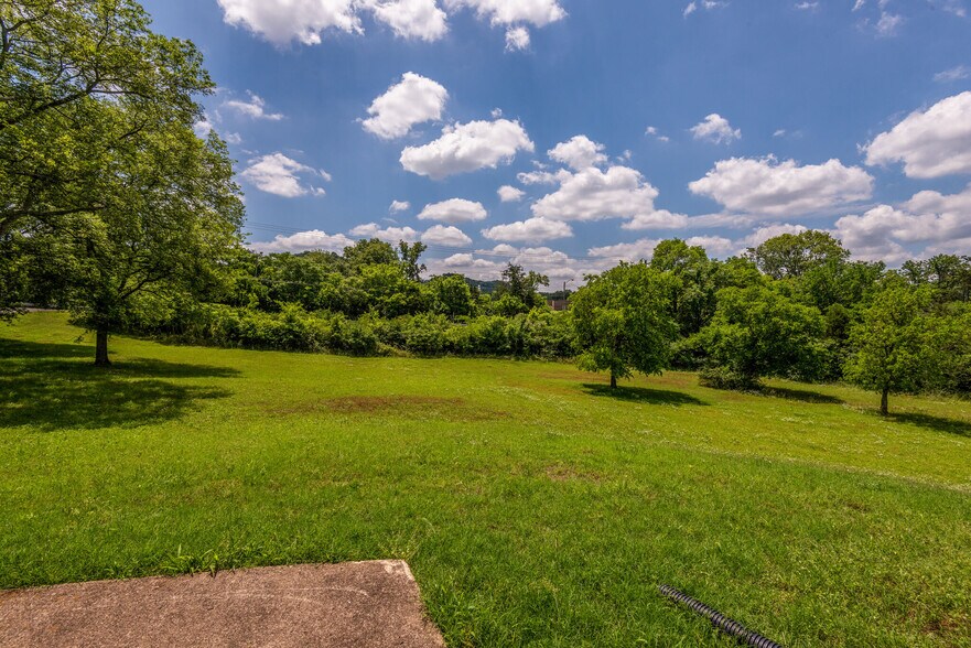 More Photos Of 7330 Charlotte Pike, Nashville Land For Sale