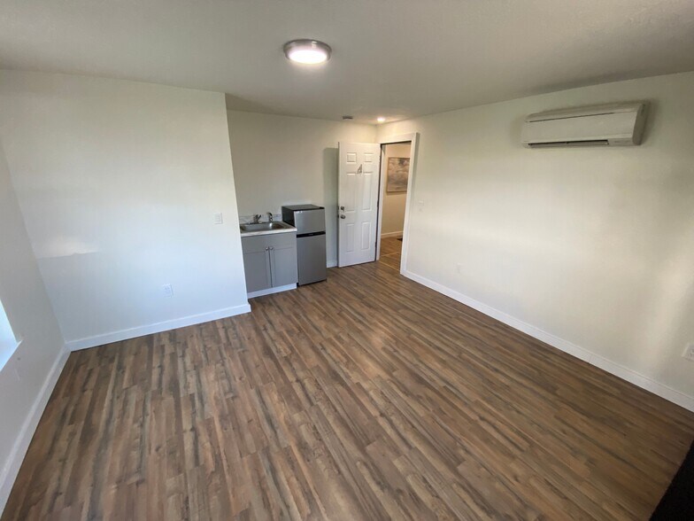 More Photos Of 8705 E 63rd Trafficway, Kansas City Apartments For Sale