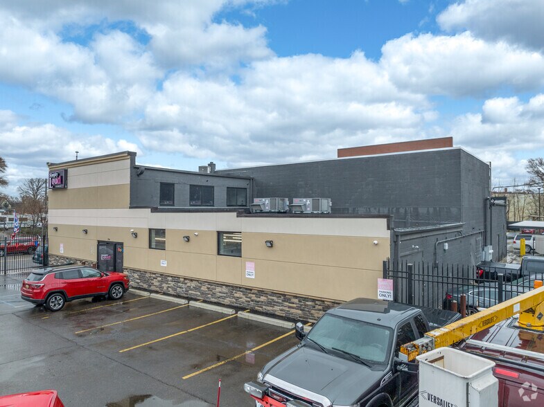 More Photos Of 226 E Milwaukee St, Detroit Unknown For Lease