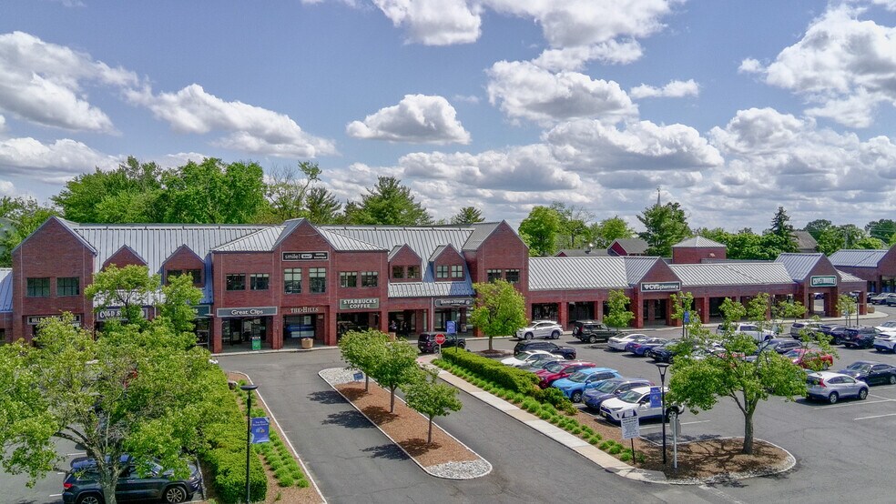 More Photos Of 400-470 US Highway 202/206 Dr, Bedminster Unknown For Lease