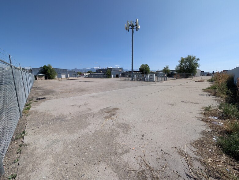 More Photos Of 720-758 S Redwood Rd, Salt Lake City Manufacturing For Lease