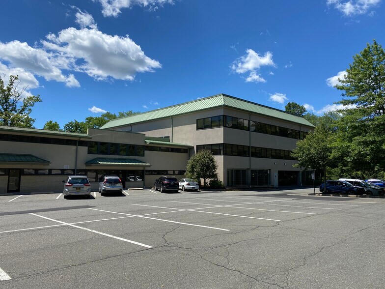 More Photos Of 345 N Main St, New City Office For Lease