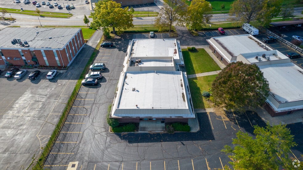 More Photos Of 5930 Sharon Woods Blvd, Columbus Office For Lease